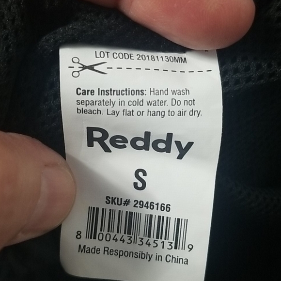 REDDY BLACK HOODED WATERPROOF DOG RAINCOAT - Picture 8 of 9